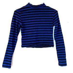 Black and blue stripped long sleeve crop top.